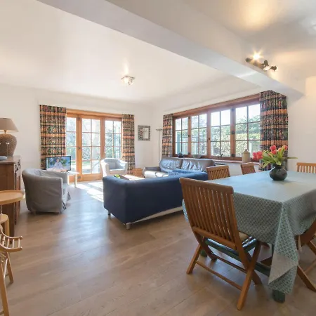 Apartment Jong & Blij 2 Ground Floor With Garden By Interhome